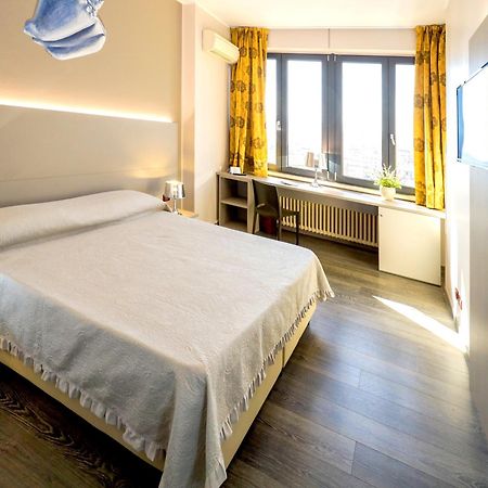 Hotel Italia ليريسي المظهر الخارجي الصورة